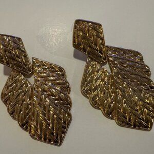 Gold Textured Women's Earrings